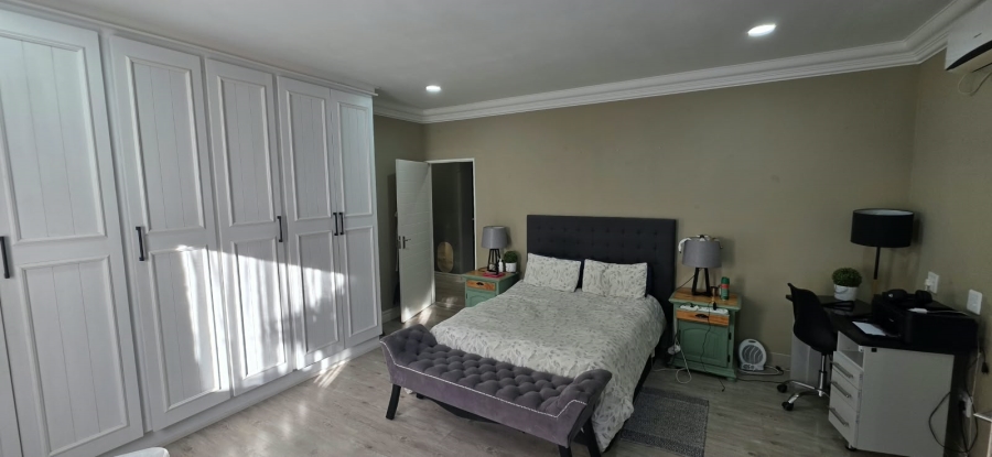 6 Bedroom Property for Sale in Parys Free State